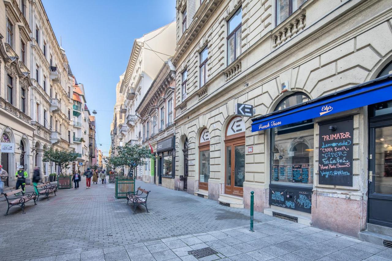 Melody Meadow Apartment Budapest Esterno foto
