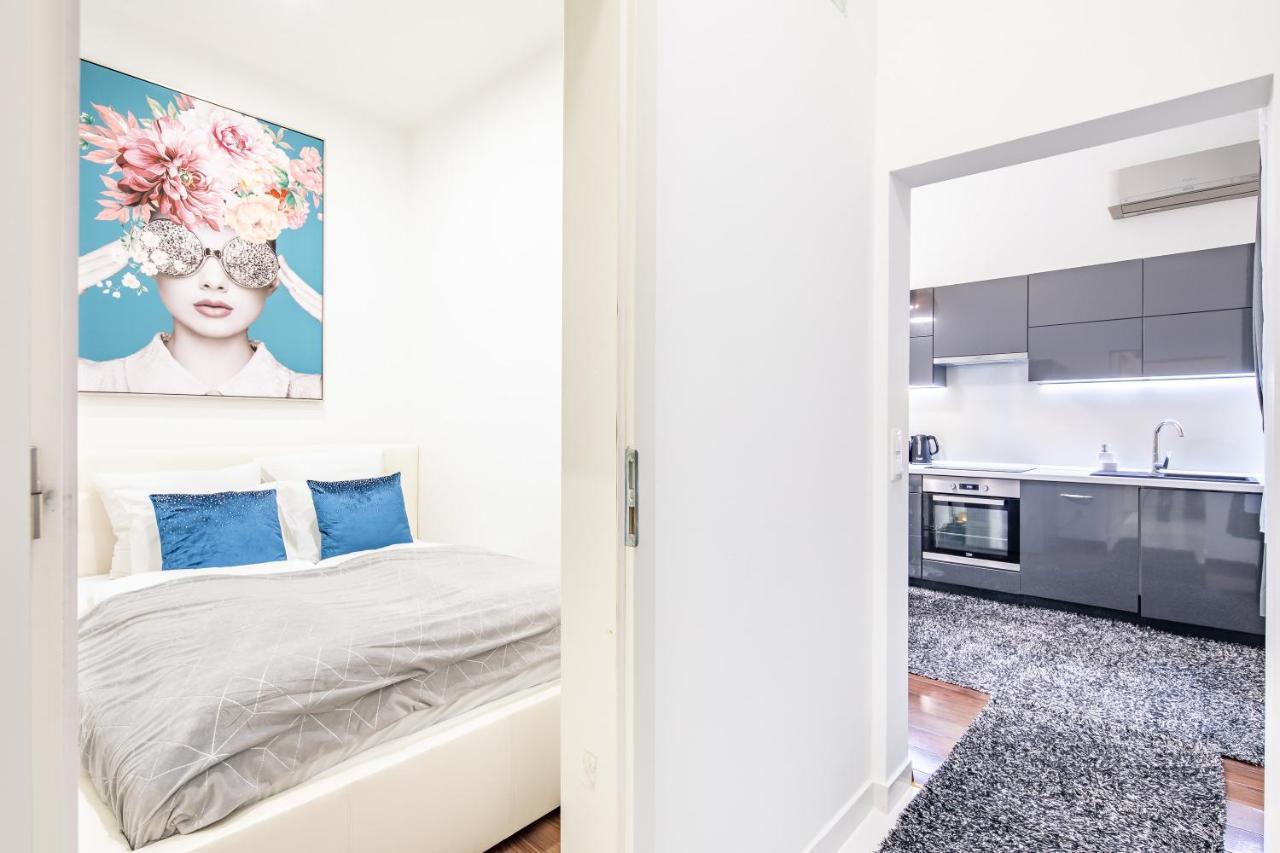 Melody Meadow Apartment Budapest Esterno foto